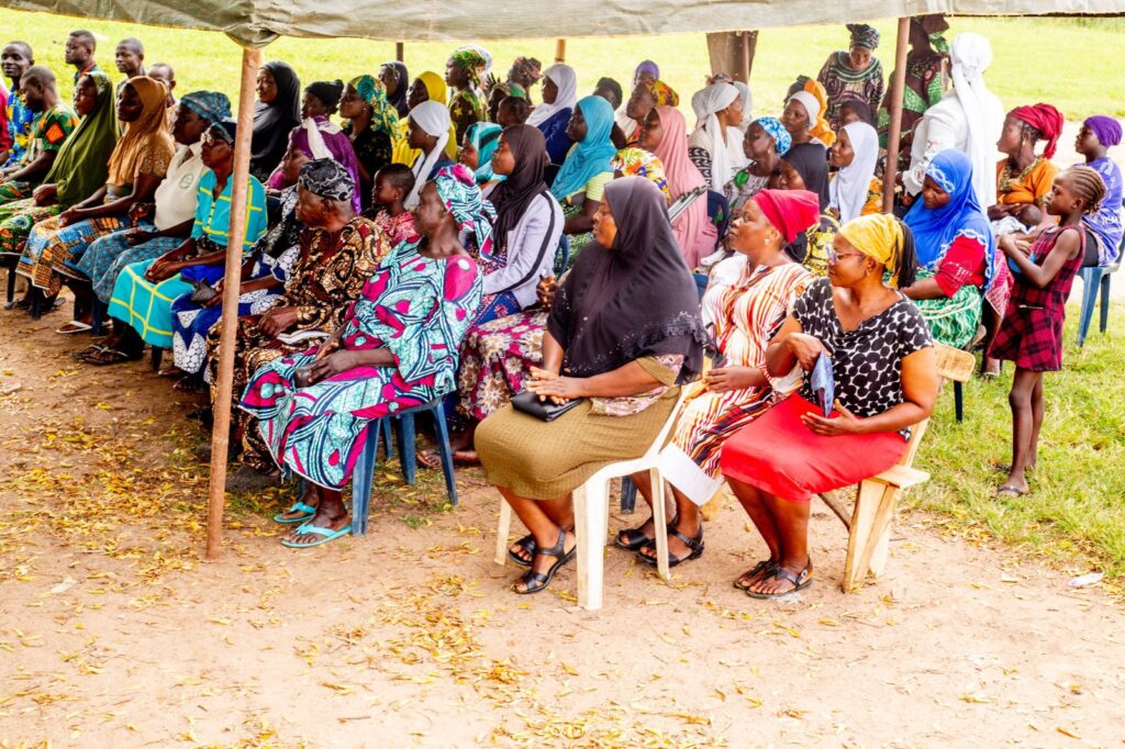 CARRYING THE LIGHT OF HOPE TO NIGERIA IN ERIN, ISEYIN LGA, OYO STATE.